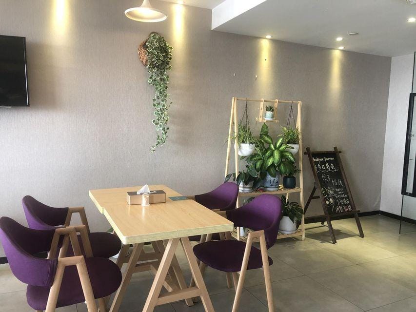 Lavande Hotels (Haining Leather City Yintai) Hotel in Hangzhou
