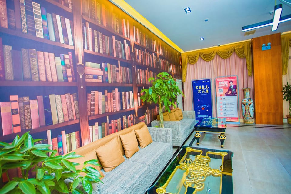 Gomei Hotel (Run Mart, East Lianshui Road) Hotel in Jiangsu
