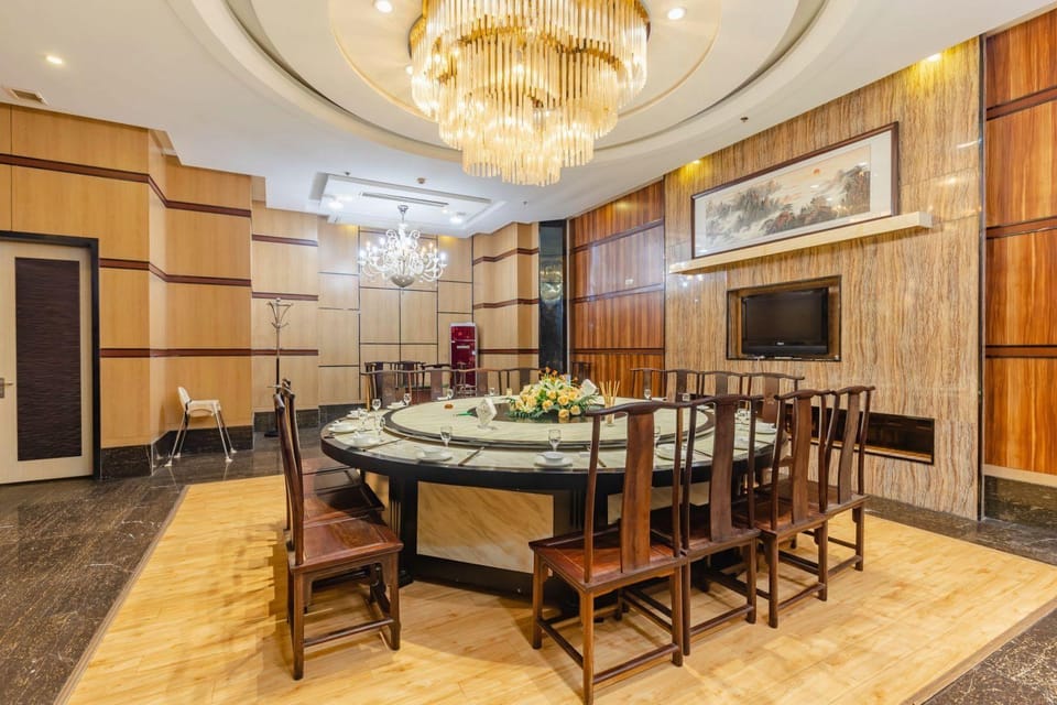 Gujing Junlai International Hotel (Chiyu Mansion Branch) Hotel in Jiangsu