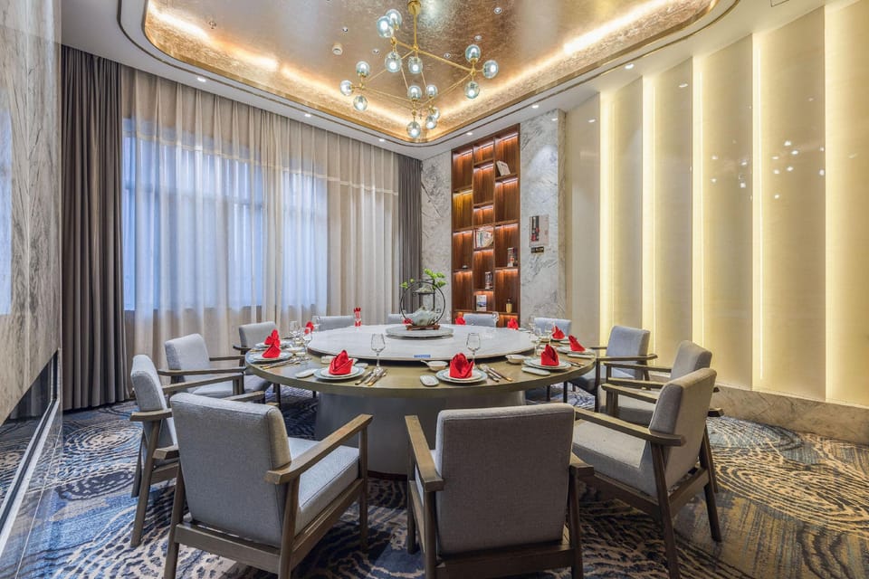 Wanqiao International Hotel (Jiangtai International Plaza Lishui Automobile City) Hotel in Zhejiang