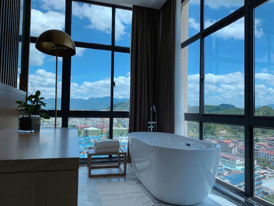 Wanqiao International Hotel (Jiangtai International Plaza Lishui Automobile City) Hotel in Zhejiang
