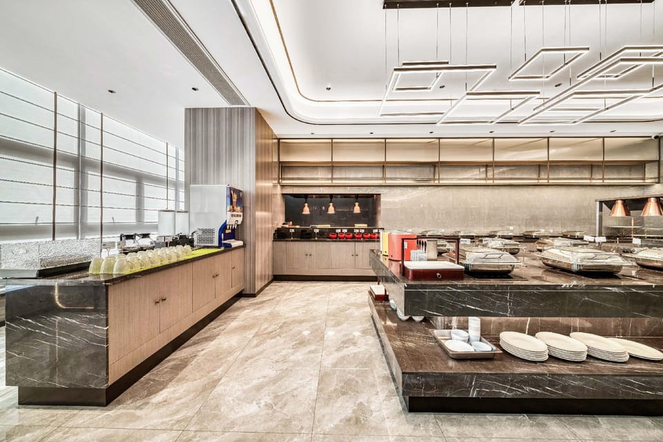 Ningbo Yinzhou Landison Hotel (Eastern Xincheng Branch) Hotel in Zhejiang
