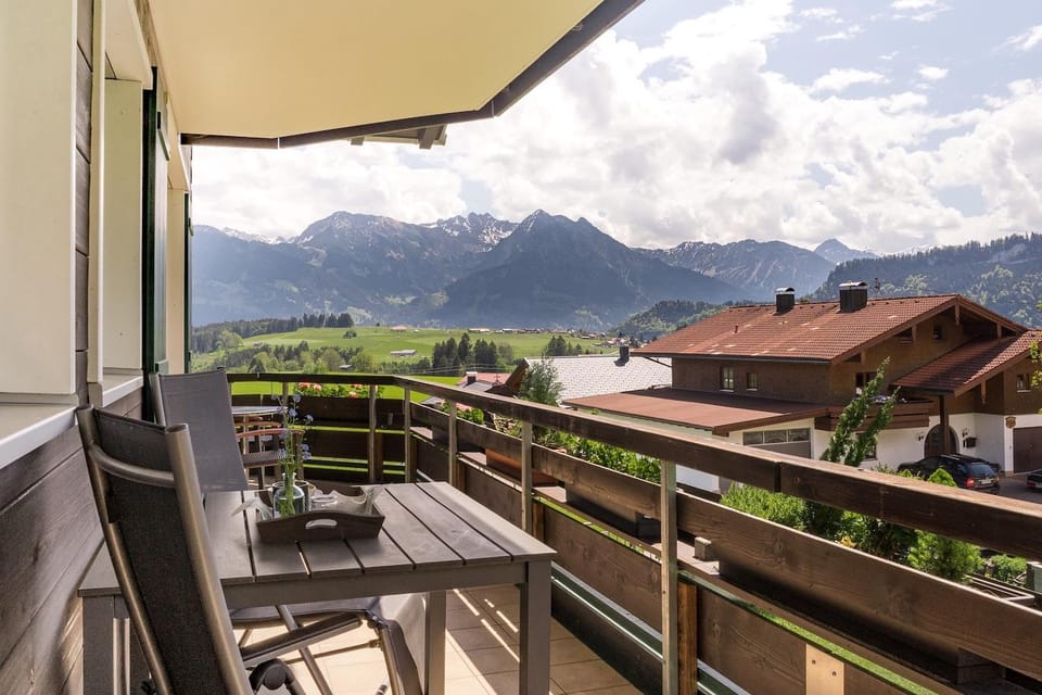 Alpenhaus Steiner - Top-Ferienwohnungen - Sommer-Bergbahn inklusive Hotel in Oberstdorf
