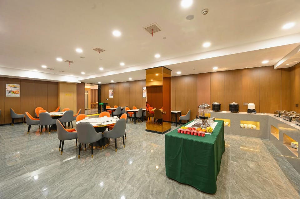 EHG Four Seasons Hotels Of Resorts (yuyao yangming west road ) Hotel in Zhejiang