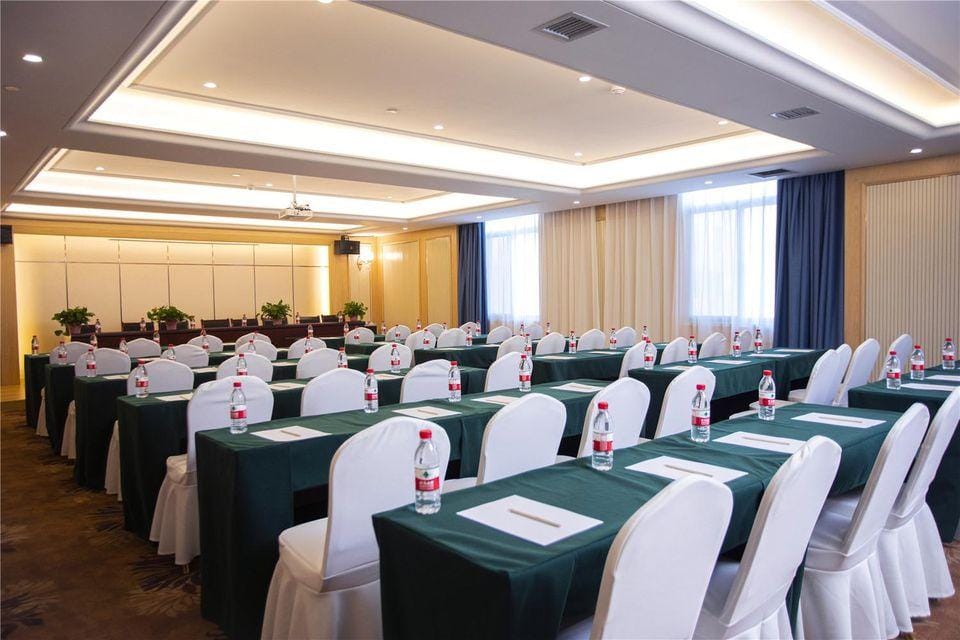 Vienna International Hotel (Maanshan Bowang Huisheng Plaza) Hotel in Nanjing