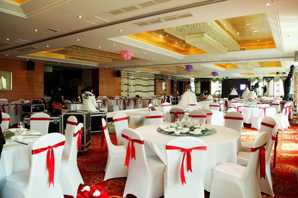Donghua Hotel Hotel in Zhejiang