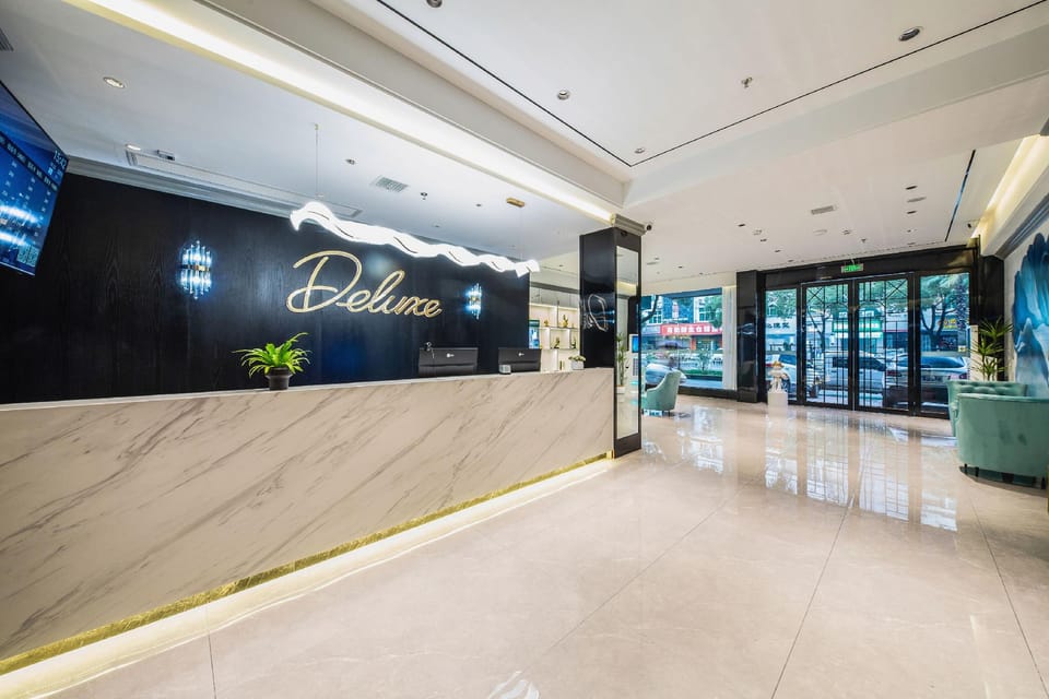 Xian Deluxe Hotel (Guangfeng Yuetu Plaza Store) Hotel in Zhejiang