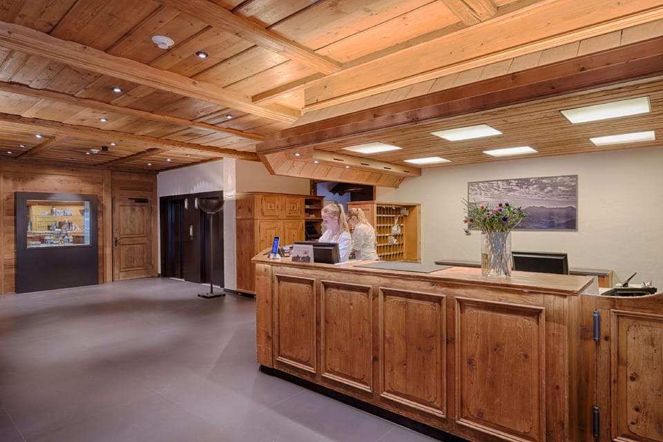 Bernerhof Swiss Quality Hotel Gstaad Hotel in Saanen