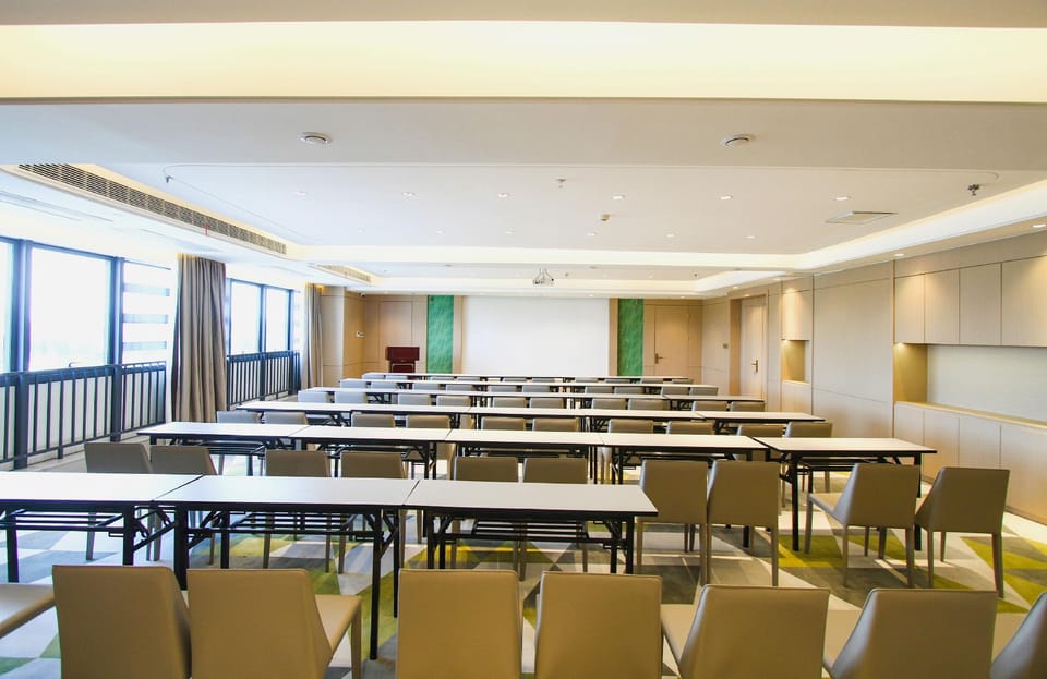Vienna 3 Good Hotel (Lianyungang Guannan High-speed Railway Station) Hotel in Jiangsu