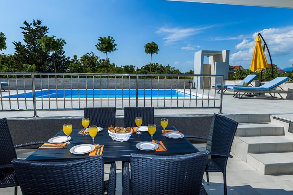 Apartments & Rooms Villa Casia Hotel in Novalja