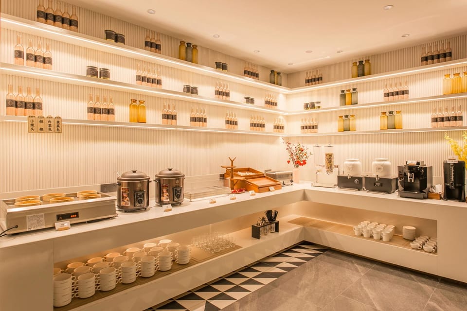 Home Inn Select Hotel (Linyi Jiefang East Road Wuyue Square Branch) Hotel in Jiangsu