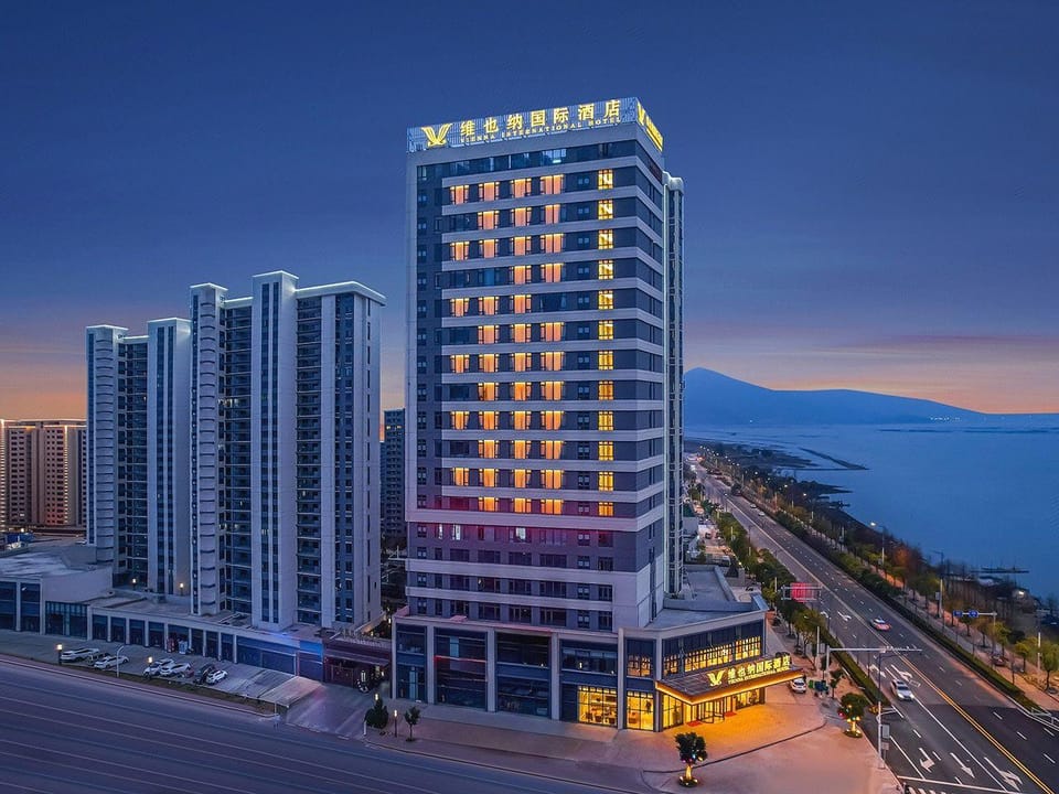 Vienna International Hotel (Fudingdong Station) Hotel in Zhejiang