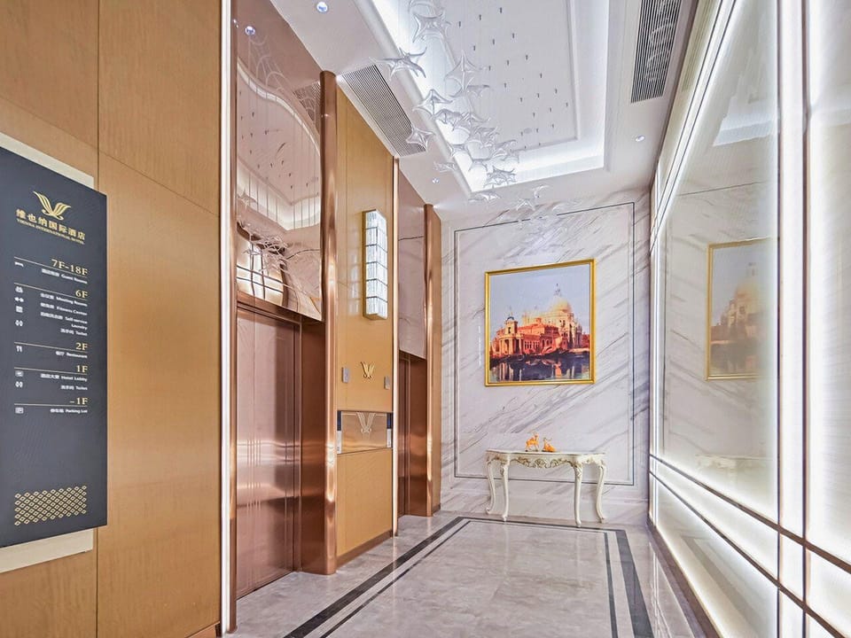 Vienna International Hotel (Fudingdong Station) Hotel in Zhejiang