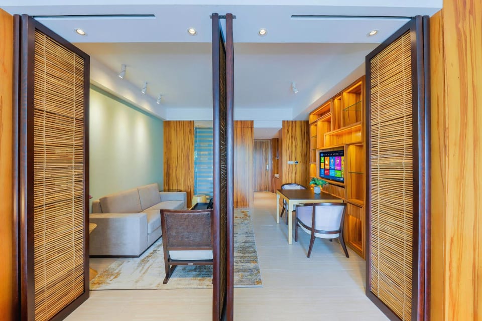 Golden Niu Lake Resort Hotel in Nanjing