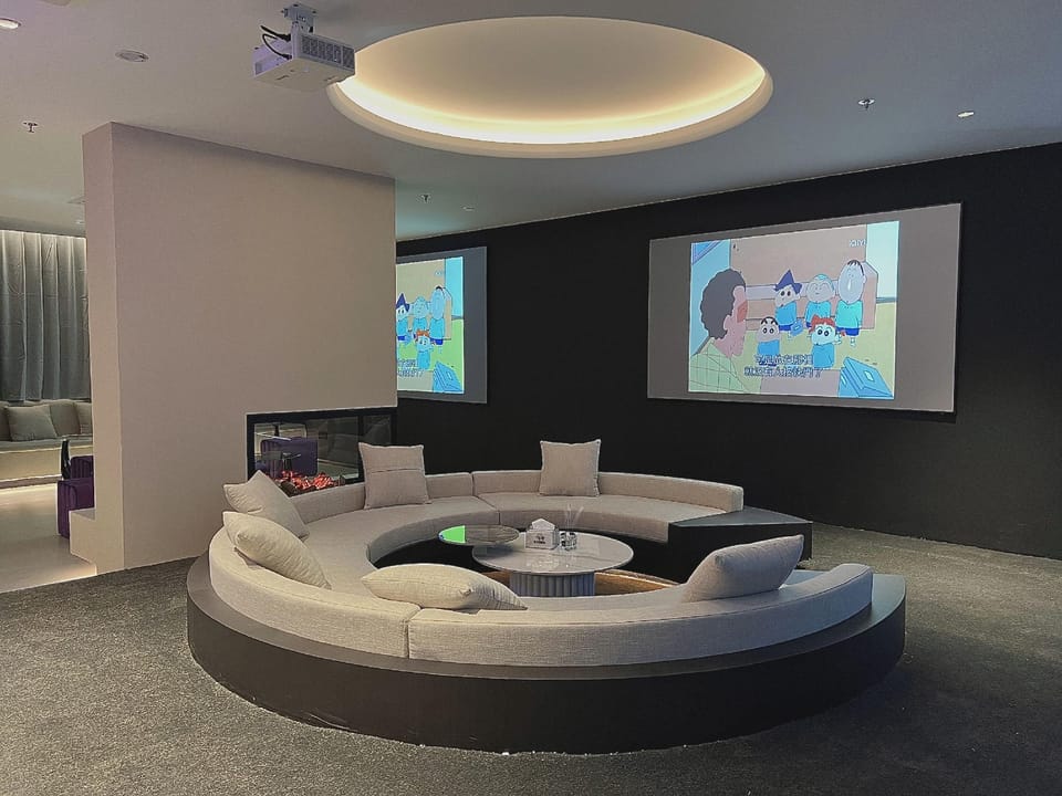 Sanjiao Cat E-sports Cinema Hotel (East New Town International Convention and Exhibition Center) Hotel in Zhejiang