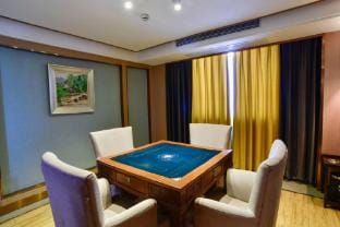 Huilong Hotel Hotel in Zhejiang