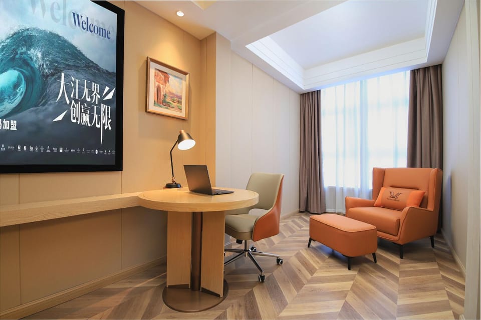 Vienna Hotel (Linyi International Airport Wuyue Plaza) Hotel in Jiangsu