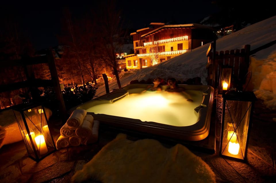 Hot tub