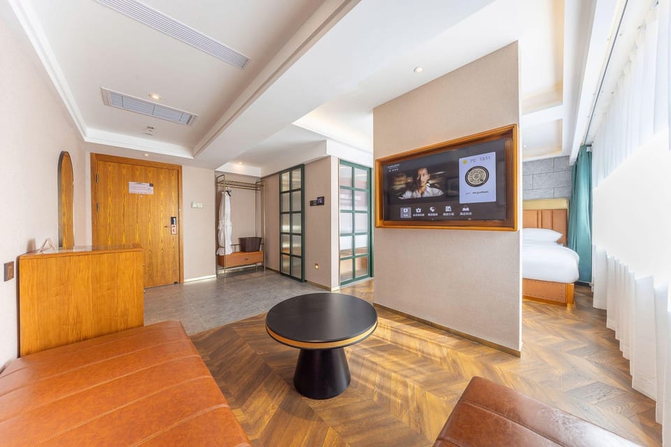 James Joyce Coffetel Hotel in China