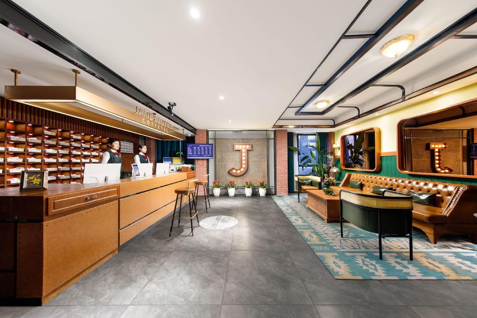 James Joyce Coffetel (Xuzhou East High-speed Railway Station Jinlonghu Branch) Hotel in Jiangsu