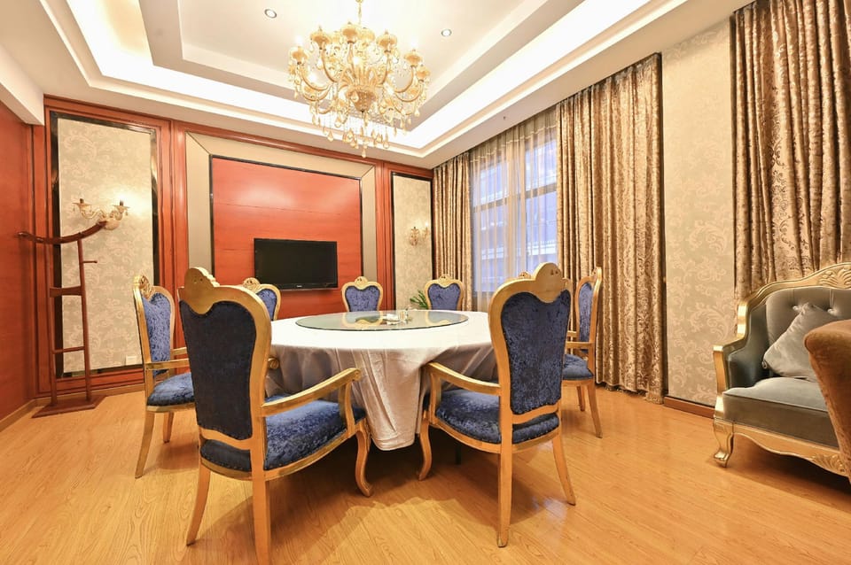 Yizhihao International Hotel (Tongcheng Branch) Hotel in Jiangsu