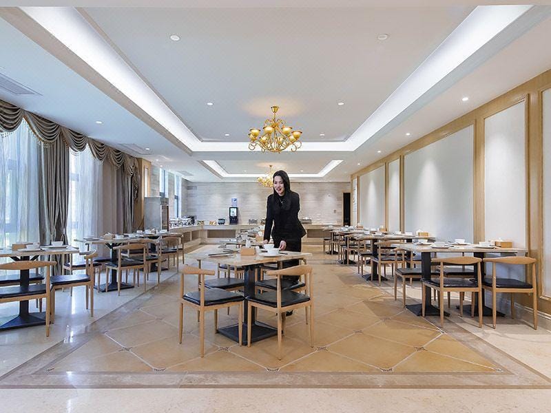 Vienna International Hotel (Nanjing Xianlin Xuzhuang Software Park Subway Station Store) Hotel in Nanjing
