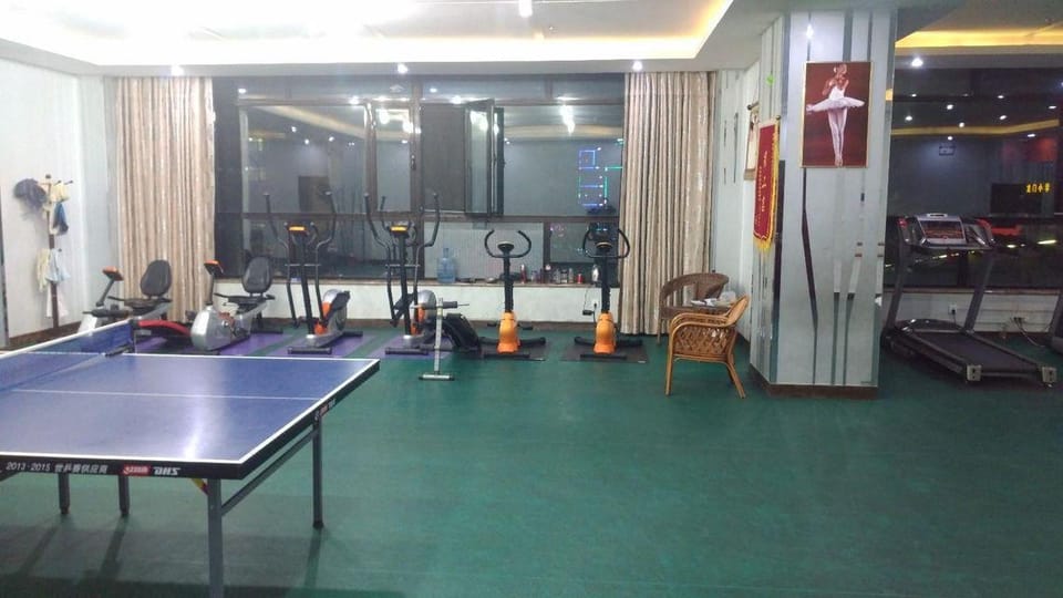 Xinlongmen Inn Hotel in China