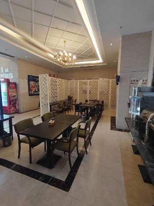 Boyue Yilin Hotel (South High-speed Railway Station) Hotel in Jiangsu