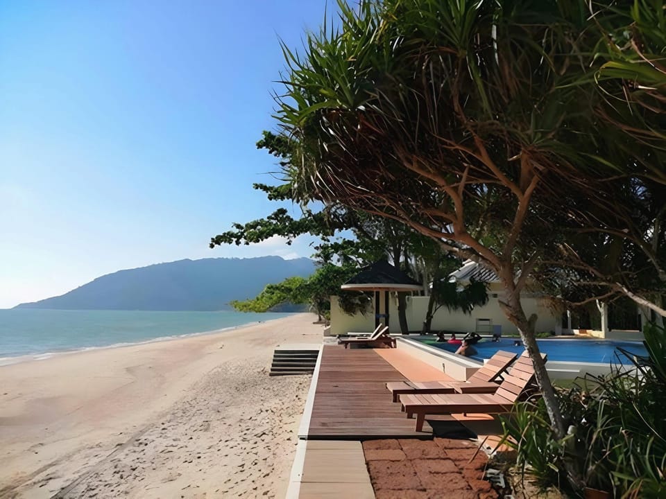 Wis Beach Khanom Resort in Thailand