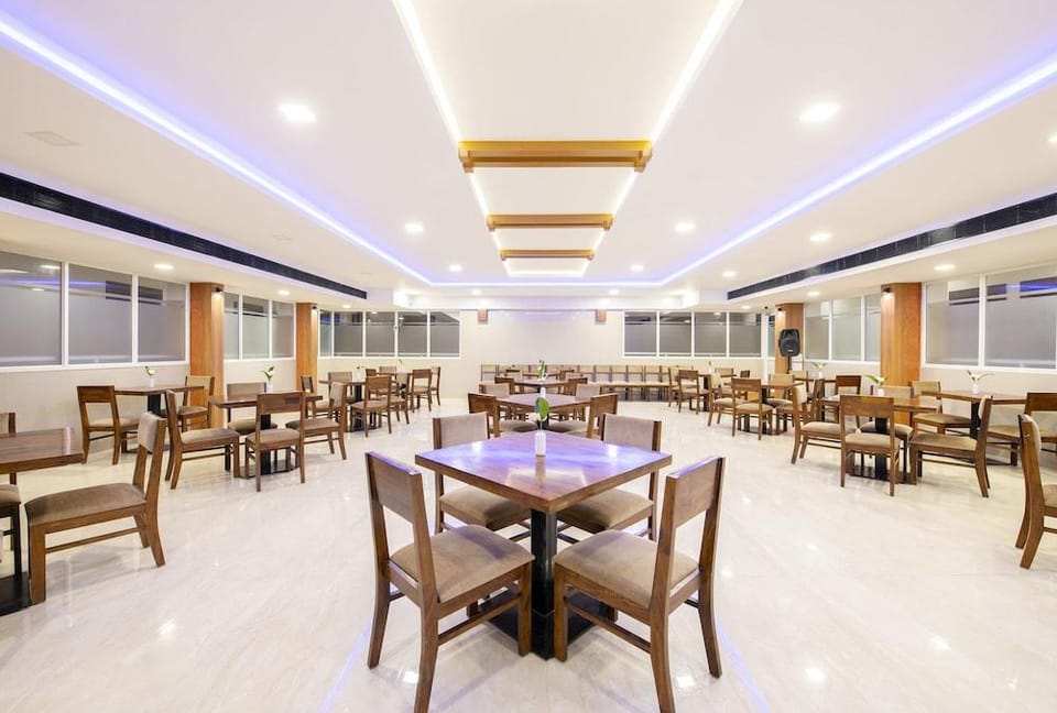 Sunstar Residency and Food Plaza Pala Hotel in Kerala