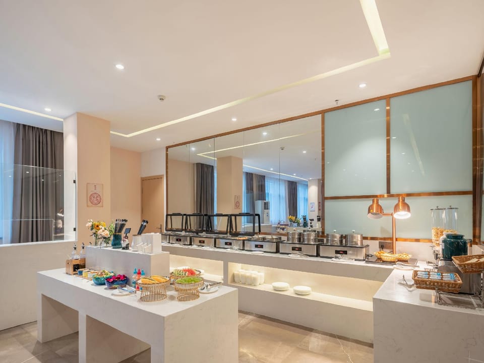 Lavande Hotel (Xuzhou Jinshanqiao Building Baolian Temple) Hotel in Jiangsu