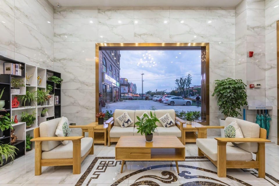 Qinglv S Huanmao Hotel (Jiaxing Honghe Shengyuan Plaza Branch) Hotel in Zhejiang