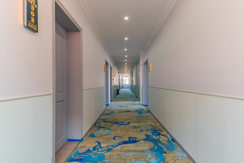 Beijing Watermelon Journey Hotel - Daxing Airport Motel in Beijing
