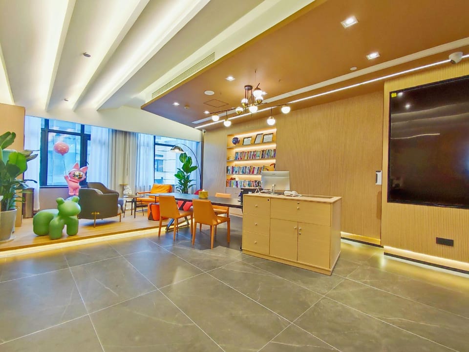 EZBoomtel (Ningbo Qianyang Electric Business Park Changxing Road Subway Station) Hotel in Zhejiang
