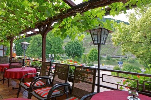Weinhaus Hirschen Bruttig Hotel in Cochem-Zell