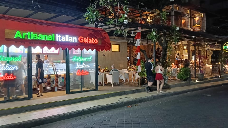 Hotel Sari Bunga Legian Kuta Bali Hotel in Kuta