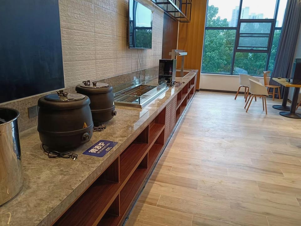 Kangyi Hotel (Wuhu Fangte Government Affairs Center) Hotel in Nanjing