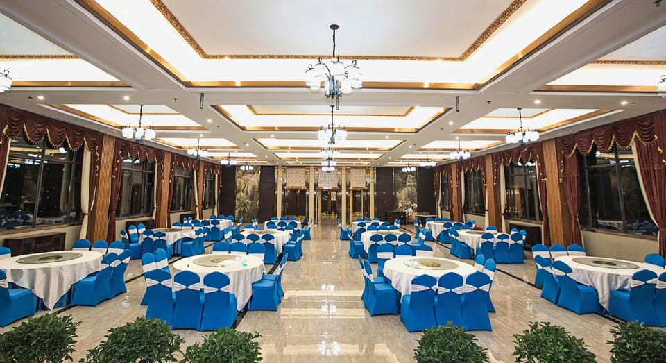 Wansen Lingka Hotel Hotel in Sichuan