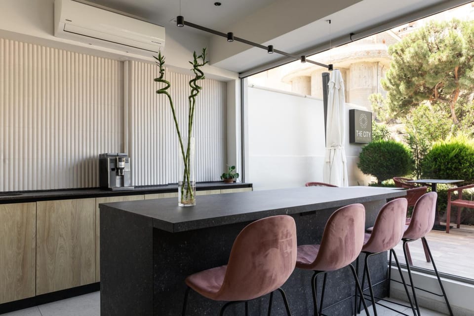 Bar/lounge