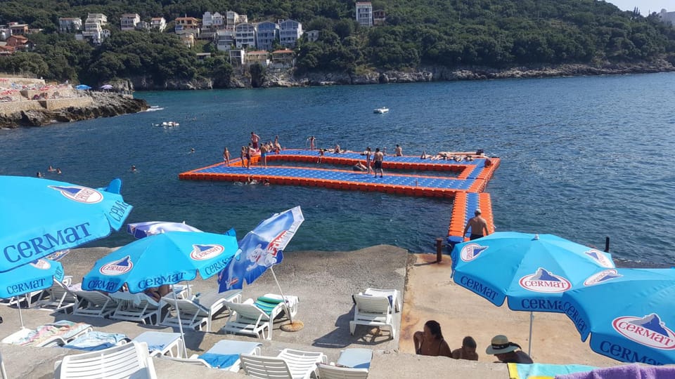 Apartments Tina Hotel in Ulcinj Municipality