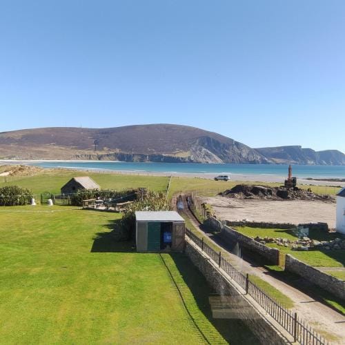 Stella Maris Bed and Breakfast, On the Beach Hotel in County Mayo