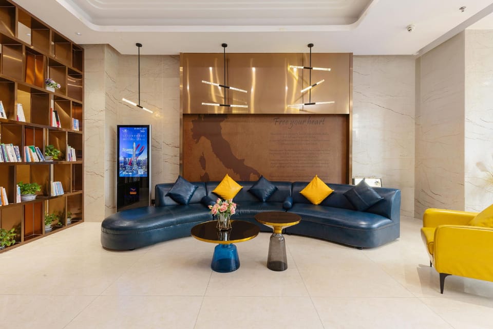 Yeste Hotel (Kunming Fukangcheng Shopping Center Yuyuan Road Subway Station) Hotel in China