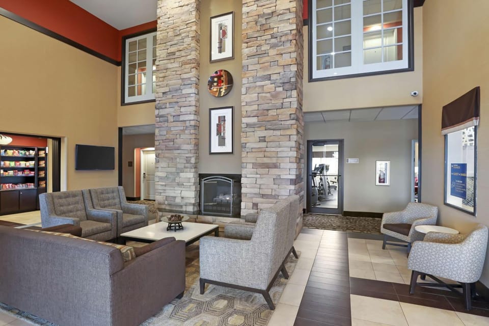 Best Western Plus Castle Rock Hotel in Castle Rock