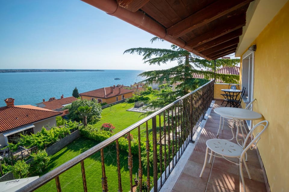 Apartments Apartim Piran Hotel in Piran
