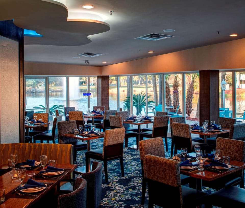 DoubleTree by Hilton Jacksonville Airport Hotel in Jacksonville