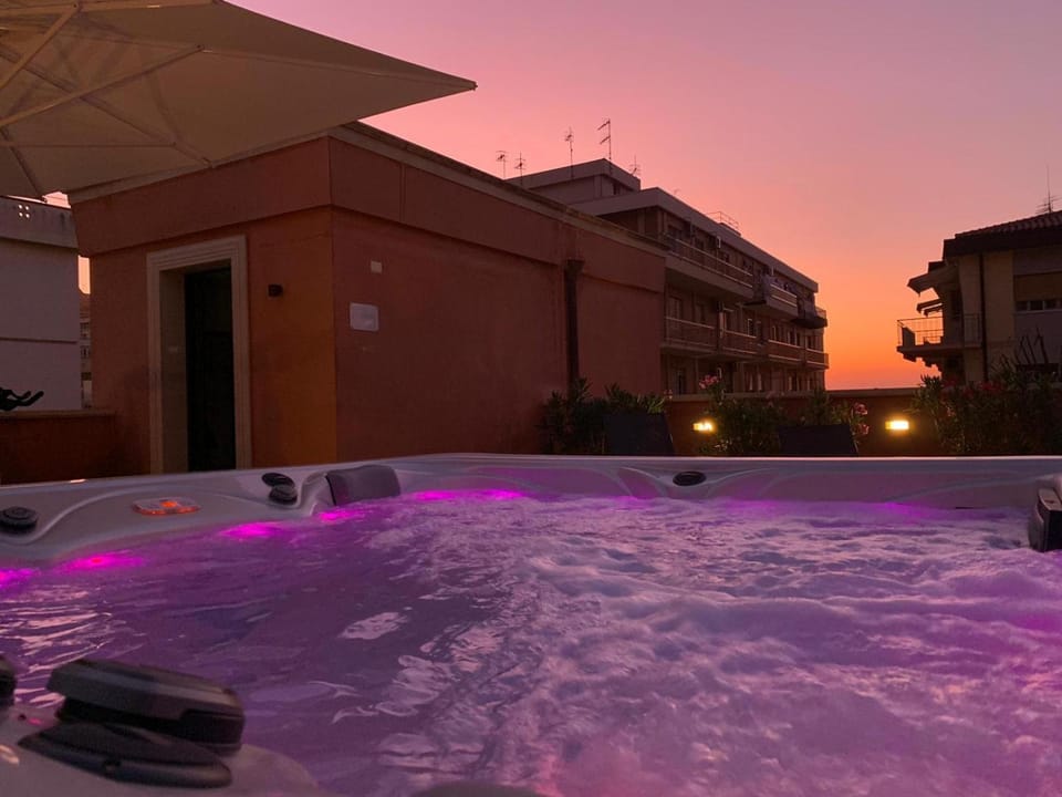 Hot tub