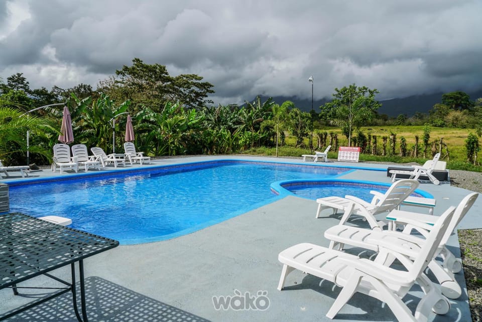 Swimming pool