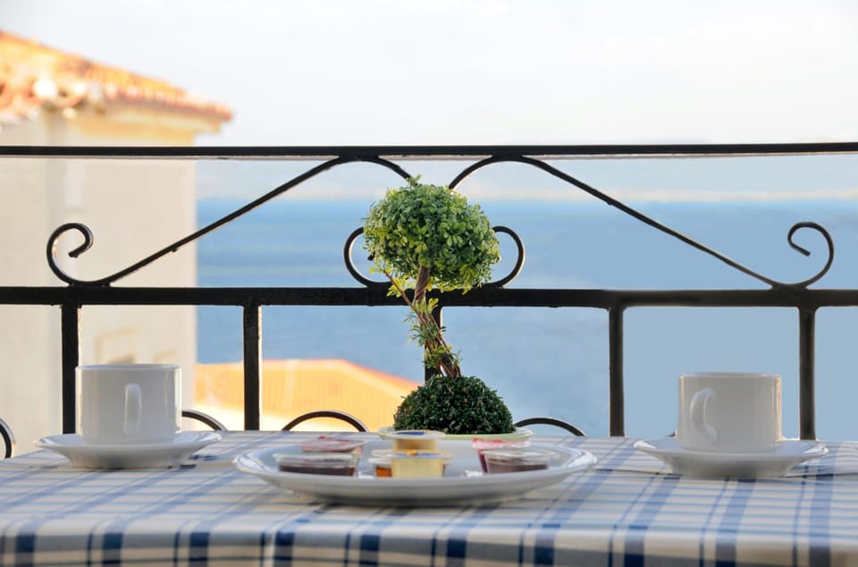To Kastro Apartment hotel in Messenia