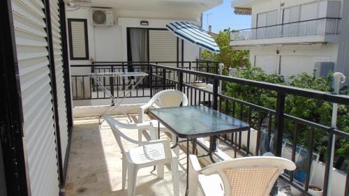 Hause Zorbas Hotel in Halkidiki