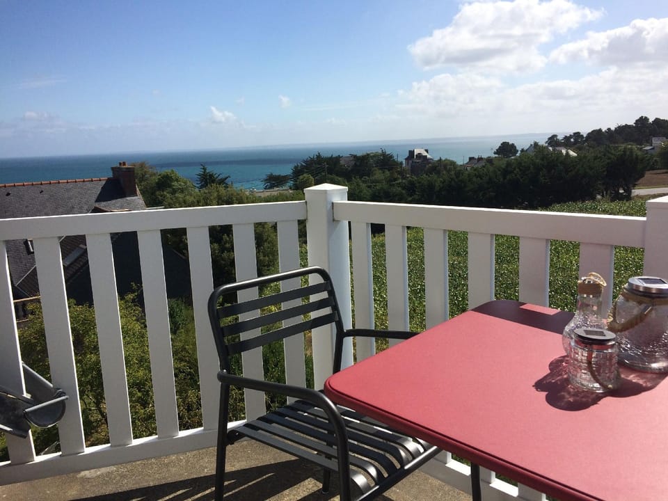 B&B Appart Villa La Korrigane vue Mer Hotel in Étables-sur-Mer